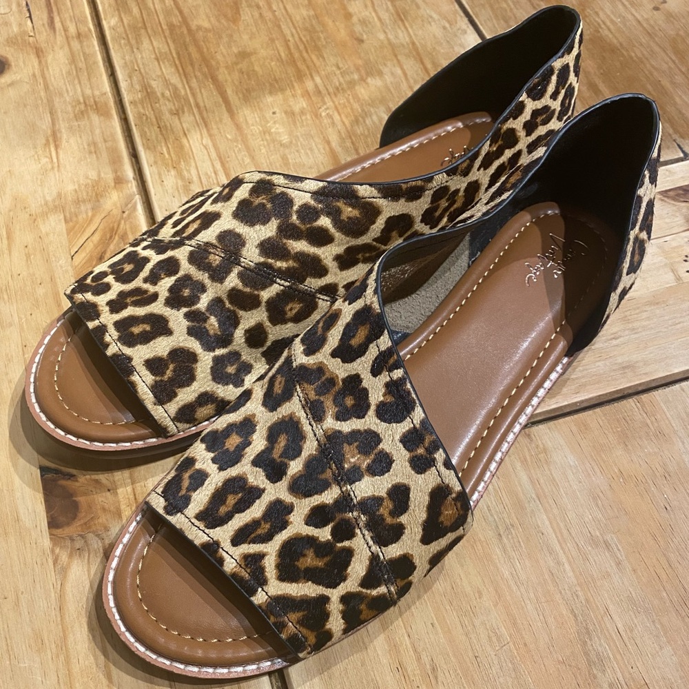 Crown Vintage Pavletta Flat